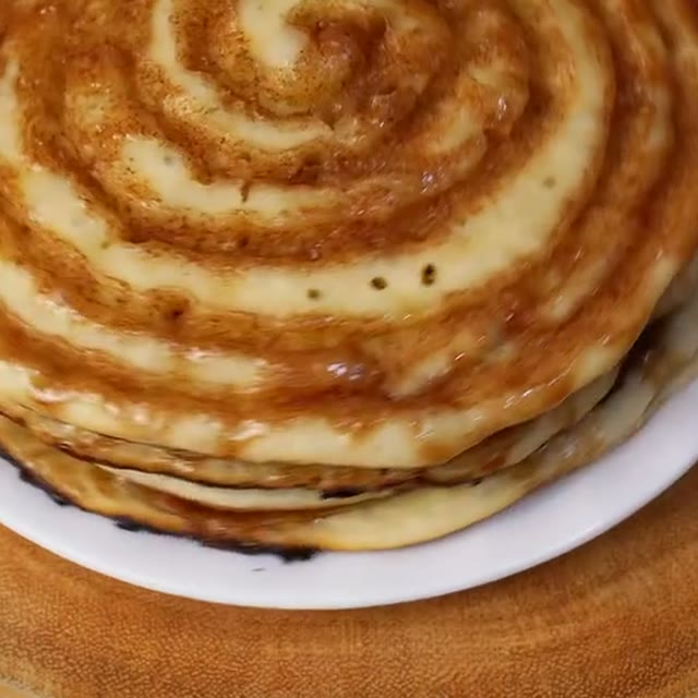 Pancakes cinnamon roll